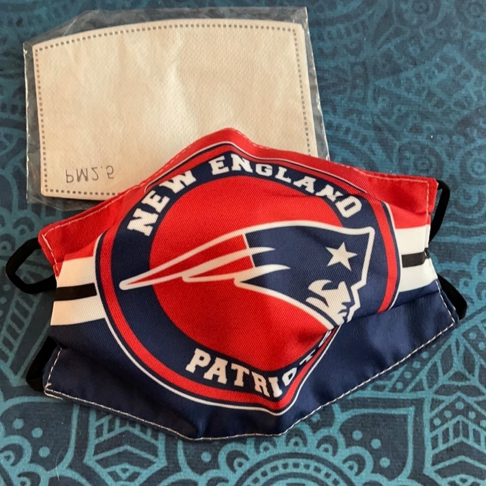 6/$20 NEW NE Patriots face mask with filters